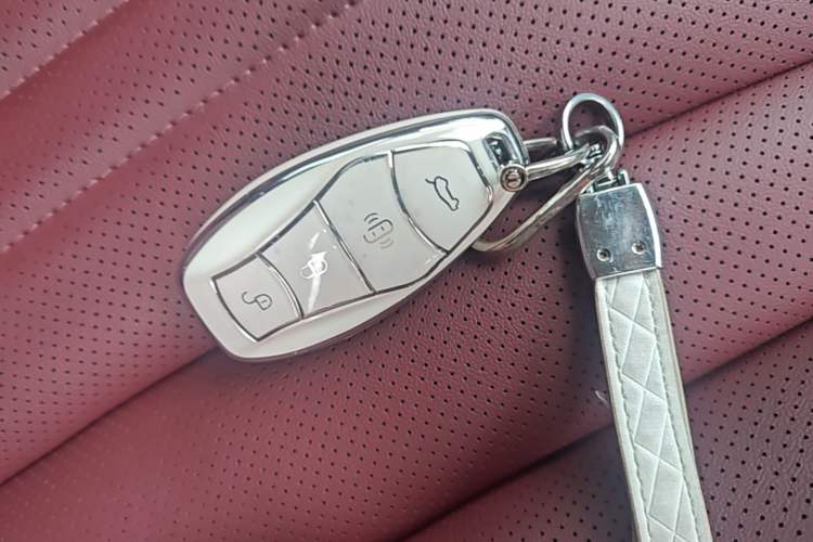 Used Hongqi H5 2025 1.5T DCT Qiyun 500 000th Unit Commemorative Edition Vehicle Key