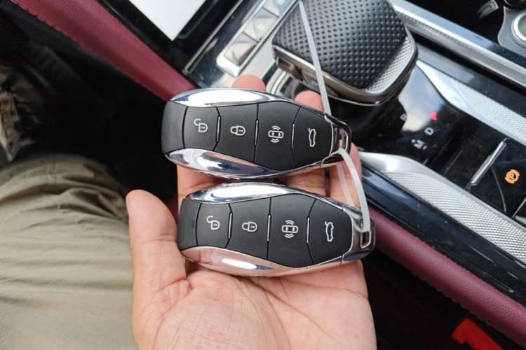 Used Hongqi H5 2025 1.5T DCT Qiyun 500 000th Unit Commemorative Edition Vehicle Key