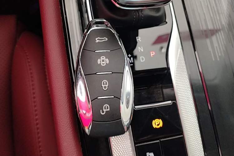 Used Hongqi H5 2025 1.5T DCT Qiyun 500 000th Unit Commemorative Edition Vehicle Key