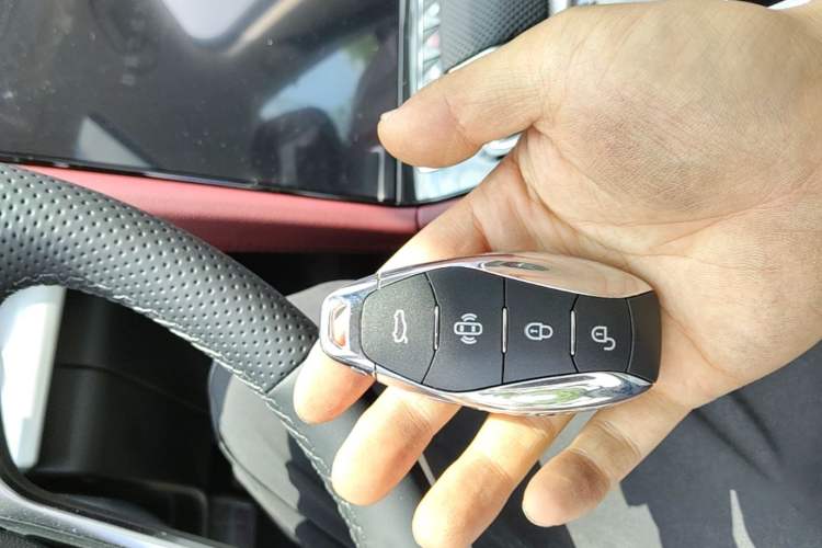 Used Hongqi H5 2025 1.5T DCT Qiyun 500 000th Unit Commemorative Edition Vehicle Key