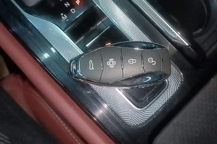 Used Hongqi H5 2025 1.5T DCT Qiyun 500 000th Unit Commemorative Edition Vehicle Key