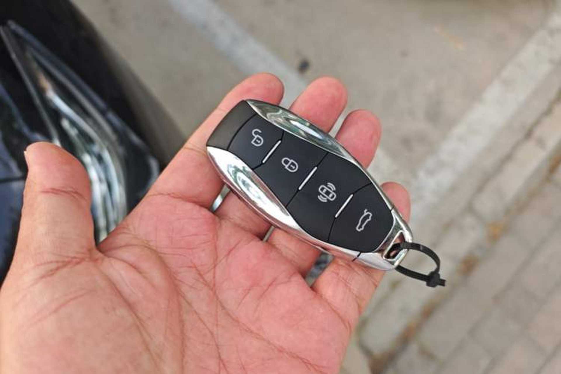 Used Hongqi H5 2025 1.5T DCT Qiyun 500 000th Unit Commemorative Edition Vehicle Key