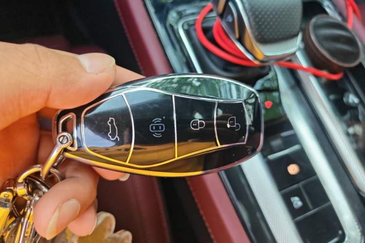 Used Hongqi H5 2025 1.5T DCT Qiyun 500 000th Unit Commemorative Edition Vehicle Key