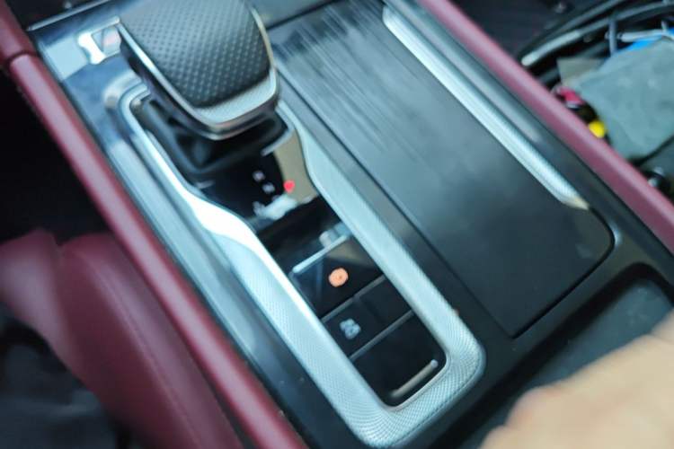 Used Hongqi H5 2025 1.5T DCT Qiyun 500 000th Unit Commemorative Edition Vehicle Key