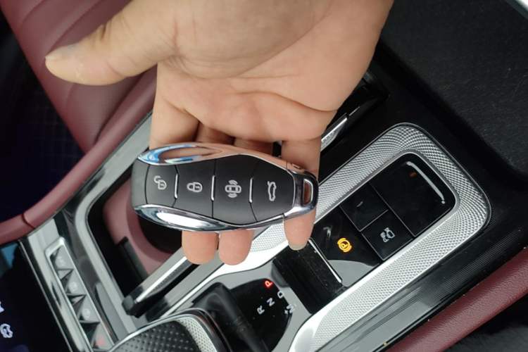 Used Hongqi H5 2025 1.5T DCT Qiyun 500 000th Unit Commemorative Edition Vehicle Key