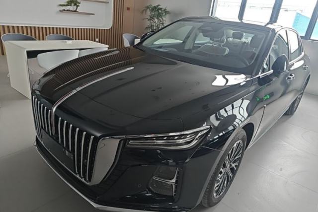 Used Hongqi H5 2025 2.0T Automatic Flag Edition – 500 000 Units Commemorative Version