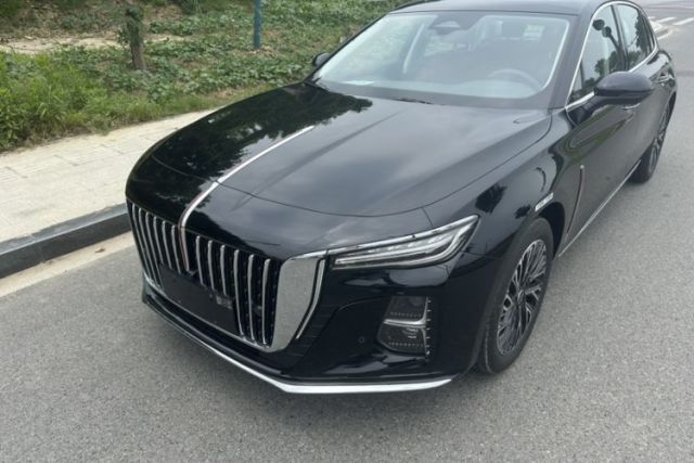 Used Hongqi H5 2025 2.0T Automatic Flag Edition – 500 000 Units Commemorative Version