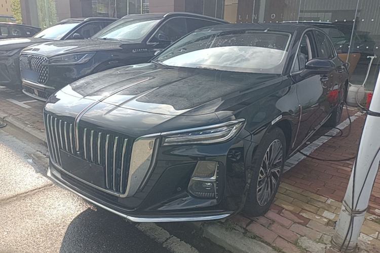 Używany Hongqi H5 2025 2.0T Automatic Flag Edition – 500 000 Units Commemorative Version Guazi used car, China used car export, Used car for sale, Used cars, Cheapest cars for sale