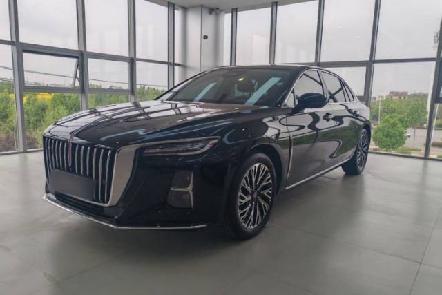 Used Hongqi H5 2025 2.0T Automatic Flag Edition – 500 000 Units Commemorative Version