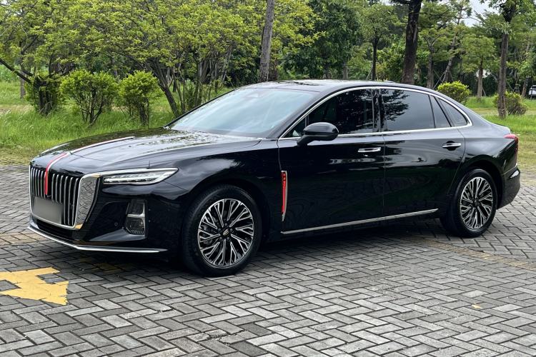 Hongqi H5 2025 2.0T Automatic Flag Edition – 500 000 Units Commemorative Version