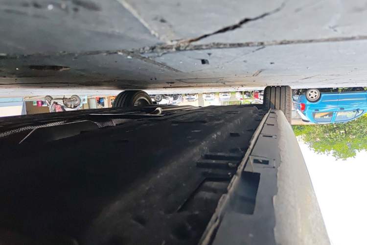 Used Hongqi H5 2025 1.5T DCT Xuan Ying Edition Chassis Front Right