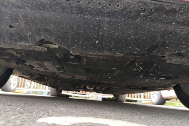 Used Hongqi H5 2025 1.5T DCT Qiyun 500 000th Unit Commemorative Edition Chassis Front