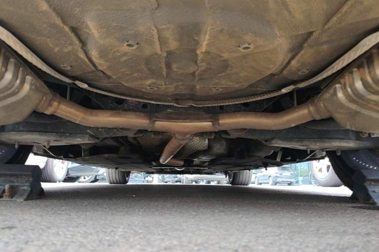 Used Hongqi H5 2025 1.5T DCT Qiyun 500 000th Unit Commemorative Edition Chassis Rear