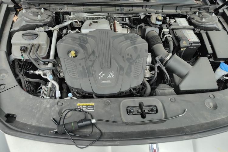 Used Hongqi H5 2025 2.0T Automatic Flag Edition – 500 000 Units Commemorative Version Engine Bay