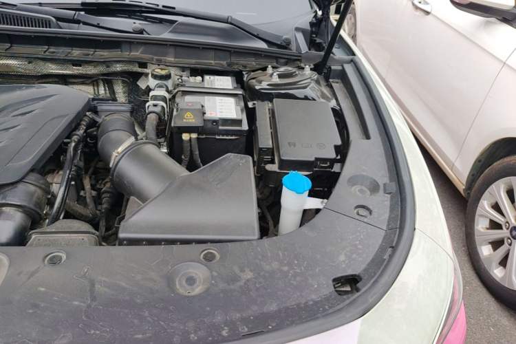 Used Hongqi H5 2025 1.5T DCT Qiyun 500 000th Unit Commemorative Edition Engine Bay Left