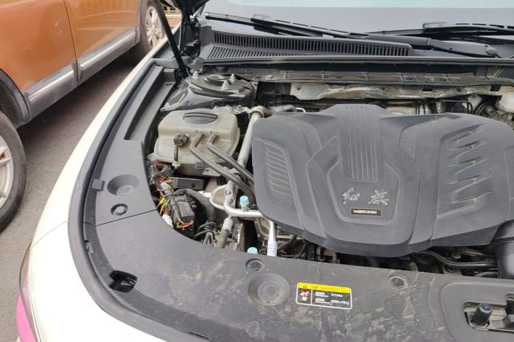 Used Hongqi H5 2025 1.5T DCT Qiyun 500 000th Unit Commemorative Edition Engine Bay Right