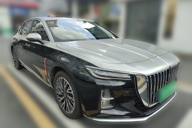 Used Hongqi H5 2025 2.0T Automatic Flag Edition – 500 000 Units Commemorative Version Front Right 45 Deg