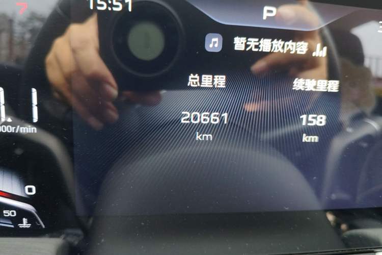 Used Hongqi H5 2025 1.5T DCT Qiyun 500 000th Unit Commemorative Edition Odometer Close Up