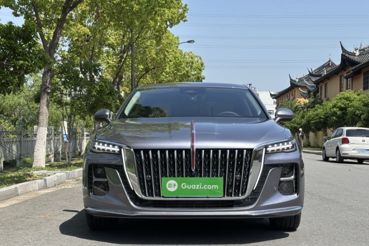 Used Hongqi H5 2025 2.0T Automatic Flag Edition – 500 000 Units Commemorative Version Exterior 2