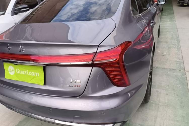 Used Hongqi H5 2025 2.0T Automatic Flag Edition – 500 000 Units Commemorative Version Exterior 3