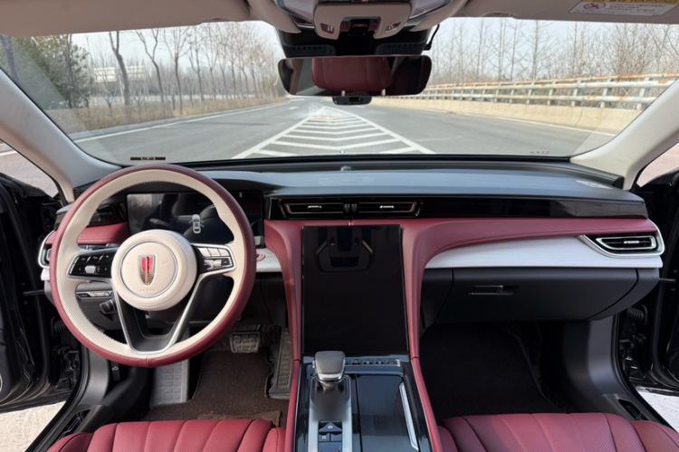 Used Hongqi H5 2025 1.5T DCT Qiyun 500 000th Unit Commemorative Edition Interior 3