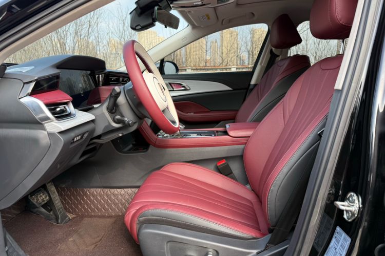 Used Hongqi H5 2025 1.5T DCT Qiyun 500 000th Unit Commemorative Edition Interior 5