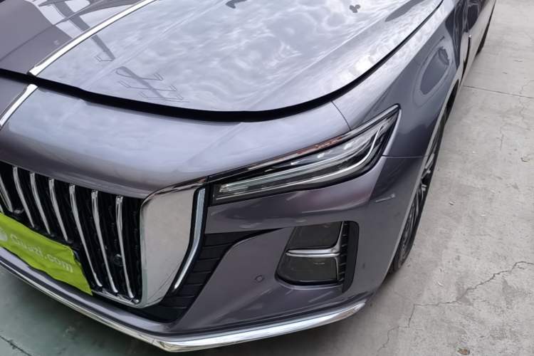 Used Hongqi H5 2025 2.0T Automatic Flag Edition – 500 000 Units Commemorative Version Left Front Headlight