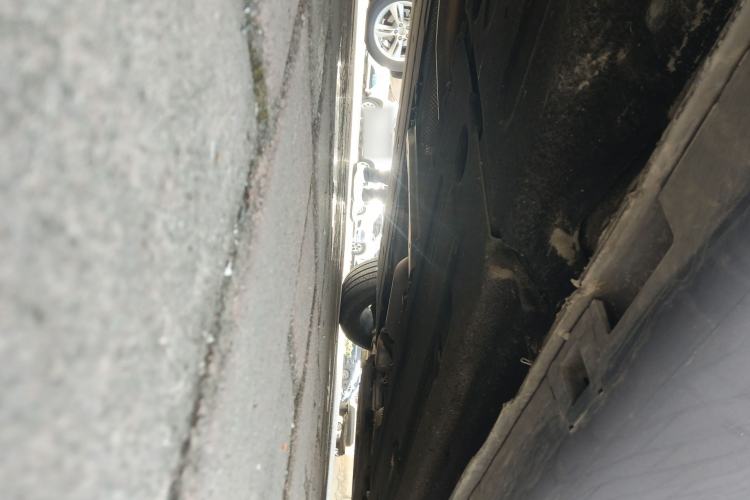 Used Hongqi H5 2025 1.5T DCT Qiyun 500 000th Unit Commemorative Edition Chassis Rear Right