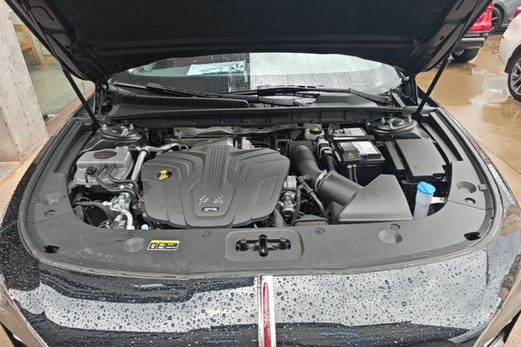 Used Hongqi H5 2025 2.0T Automatic Flag Edition – 500 000 Units Commemorative Version Engine Bay