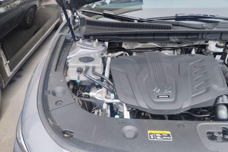 Used Hongqi H5 2025 1.5T DCT Qiyun 500 000th Unit Commemorative Edition Engine Bay Right
