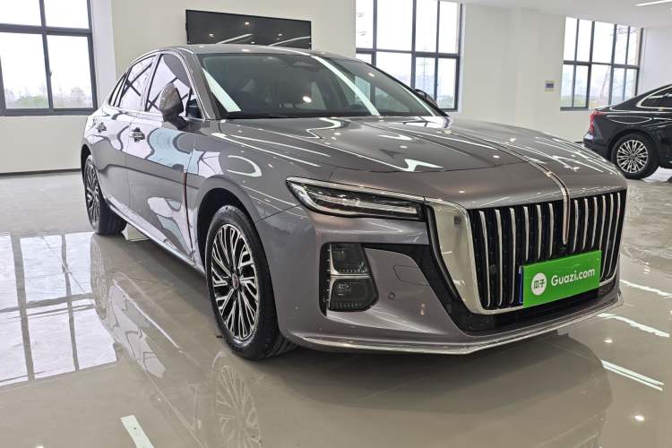 Used Hongqi H5 2025 2.0T Automatic Flag Edition – 500 000 Units Commemorative Version Exterior 2