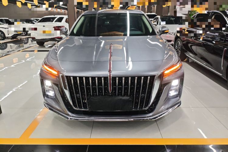 Used Hongqi H5 2025 2.0T Automatic Flag Edition – 500 000 Units Commemorative Version Front