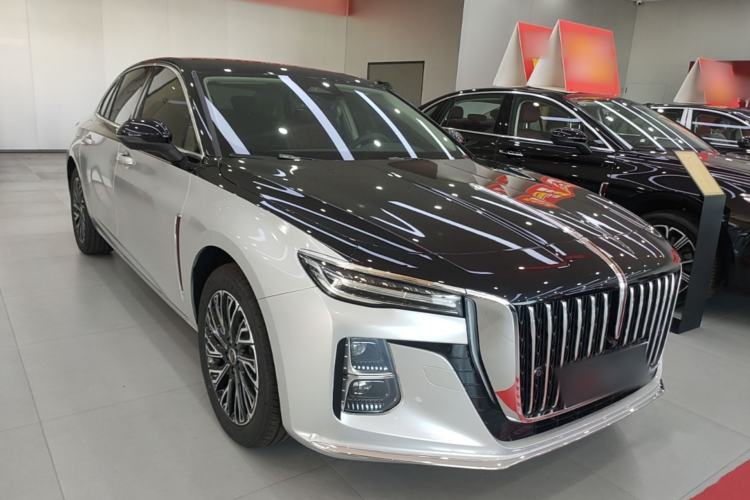 Used Hongqi H5 2025 2.0T Automatic Flag Edition – 500 000 Units Commemorative Version Front Right 45 Deg