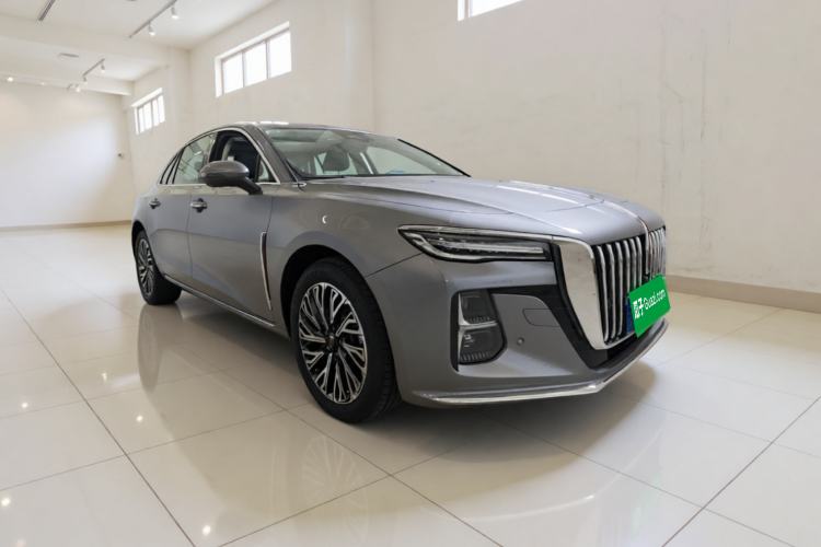 Used Hongqi H5 2025 2.0T Automatic Flag Edition – 500 000 Units Commemorative Version Front Right 45 Deg