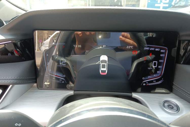 Used Hongqi H5 2025 1.5T DCT Qiyun 500 000th Unit Commemorative Edition Instrument Cluster