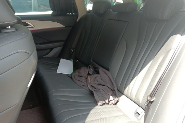 Used Hongqi H5 2025 1.5T DCT Qiyun 500 000th Unit Commemorative Edition Left Rear Seat