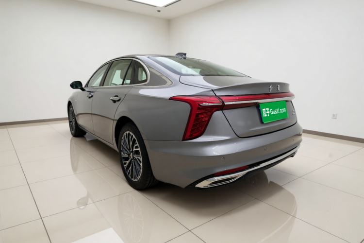 Used Hongqi H5 2025 2.0T Automatic Flag Edition – 500 000 Units Commemorative Version Rear Left 45 Deg