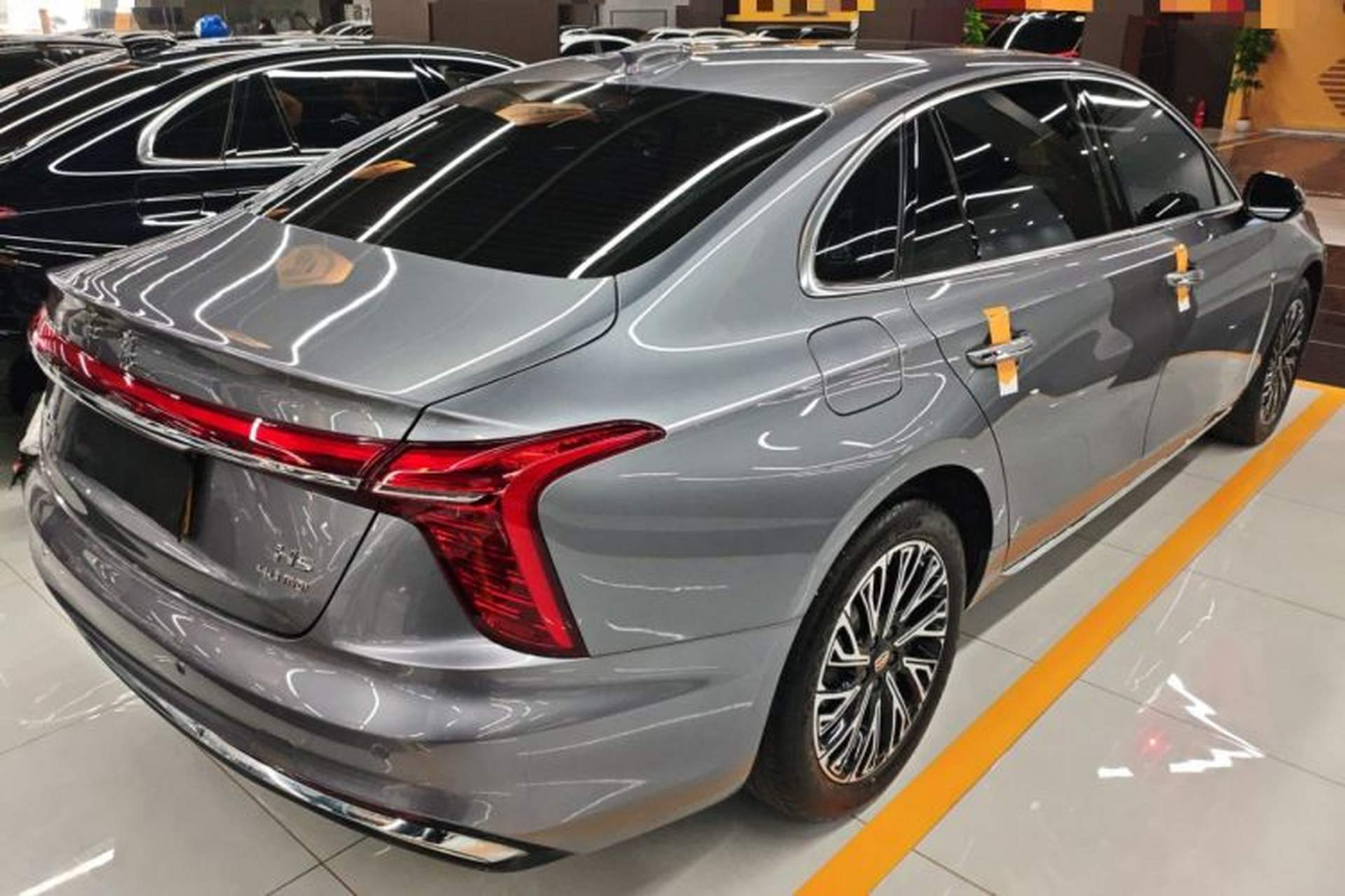 Used Hongqi H5 2025 2.0T Automatic Flag Edition – 500 000 Units Commemorative Version Rear Right 45 Deg
