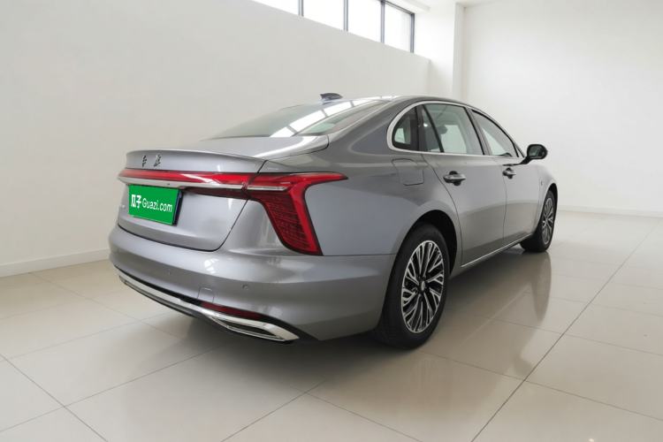 Used Hongqi H5 2025 2.0T Automatic Flag Edition – 500 000 Units Commemorative Version Rear Right 45 Deg