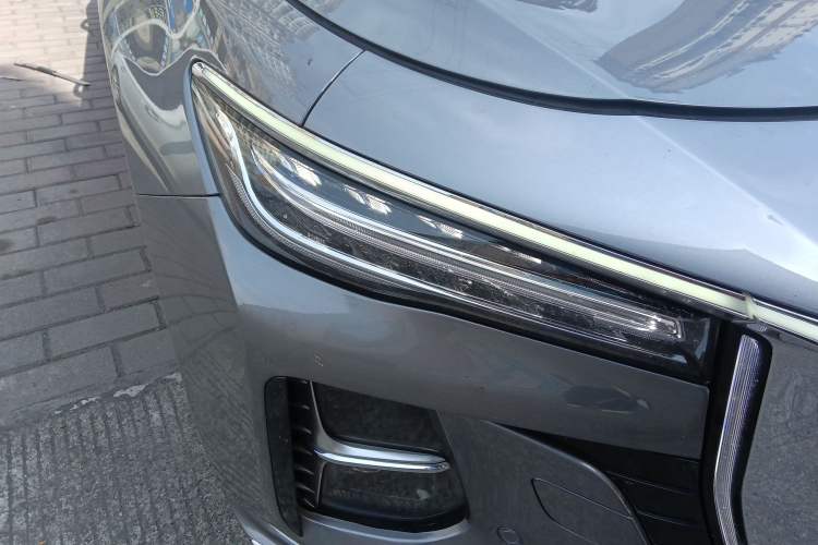 Used Hongqi H5 2025 1.5T DCT Qiyun 500 000th Unit Commemorative Edition Right Front Headlight