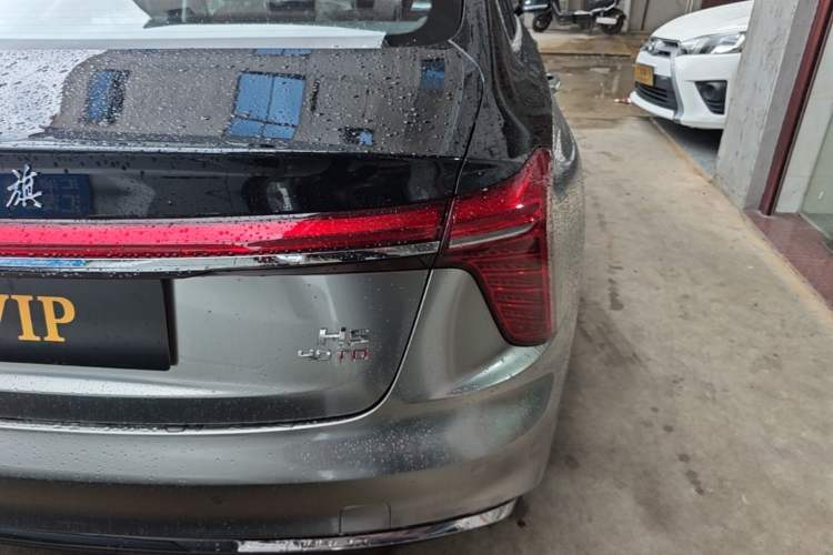 Used Hongqi H5 2025 2.0T Automatic Flag Edition – 500 000 Units Commemorative Version Right Rear Taillight