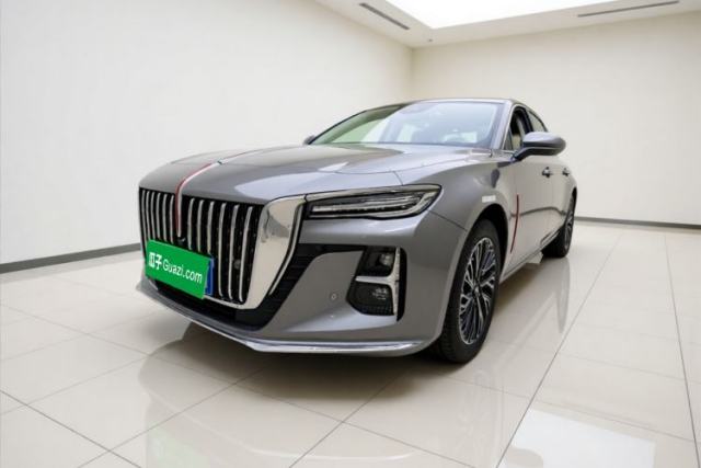Hongqi H5 2025 2.0T Automatic Flag Edition – 500 000 Units Commemorative Version с пробегом