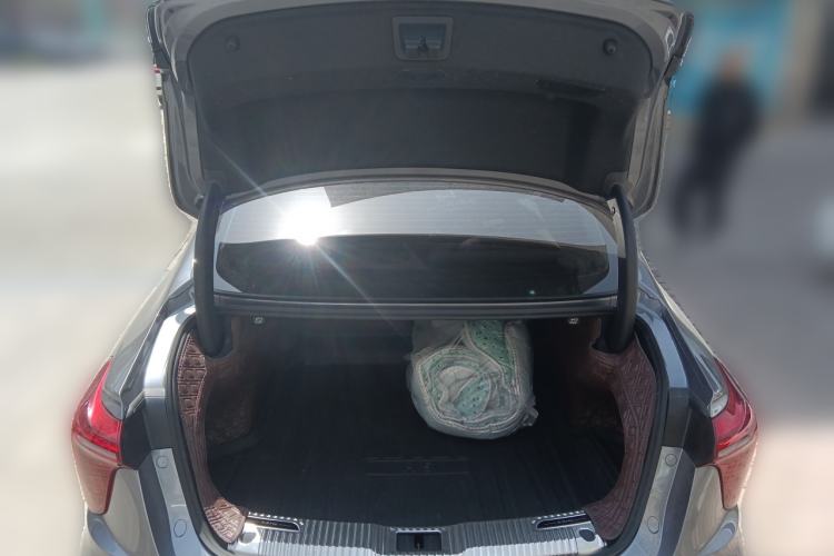Used Hongqi H5 2025 1.5T DCT Qiyun 500 000th Unit Commemorative Edition Trunk