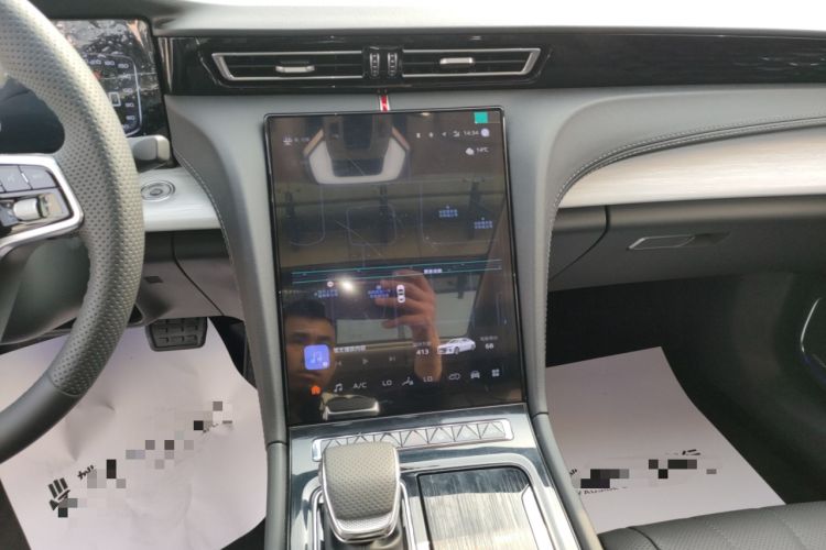 Used Hongqi H5 2025 1.5T DCT Qiyun 500 000th Unit Commemorative Edition Audio And AC Panel