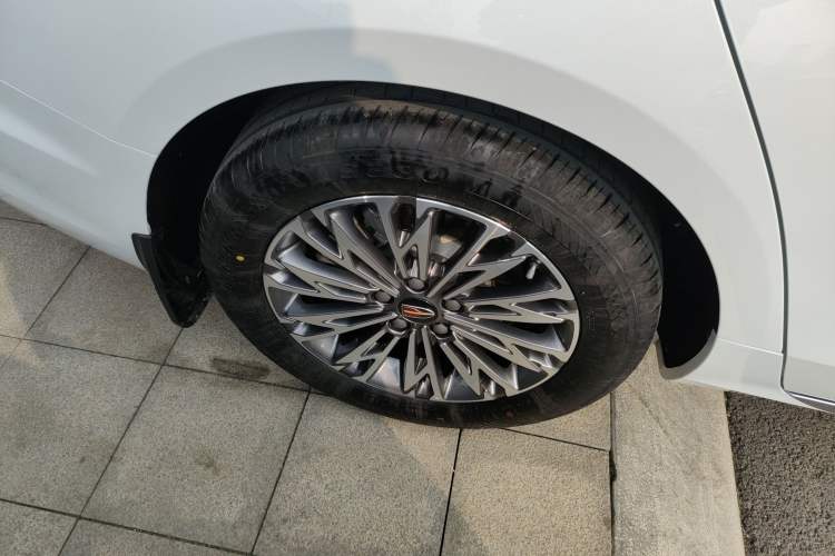 Used Hongqi H5 2025 1.5T DCT Qiyun 500 000th Unit Commemorative Edition Exterior 8