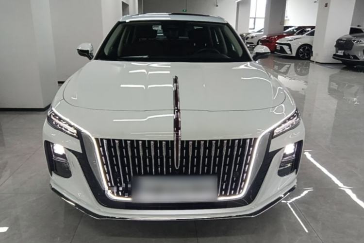 Used Hongqi H5 2025 2.0T Automatic Flag Edition – 500 000 Units Commemorative Version Front