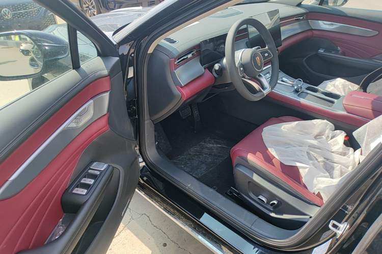 Used Hongqi H5 2026 Model 1.5T DCT Qi Yun Pro Edition Driver Seat