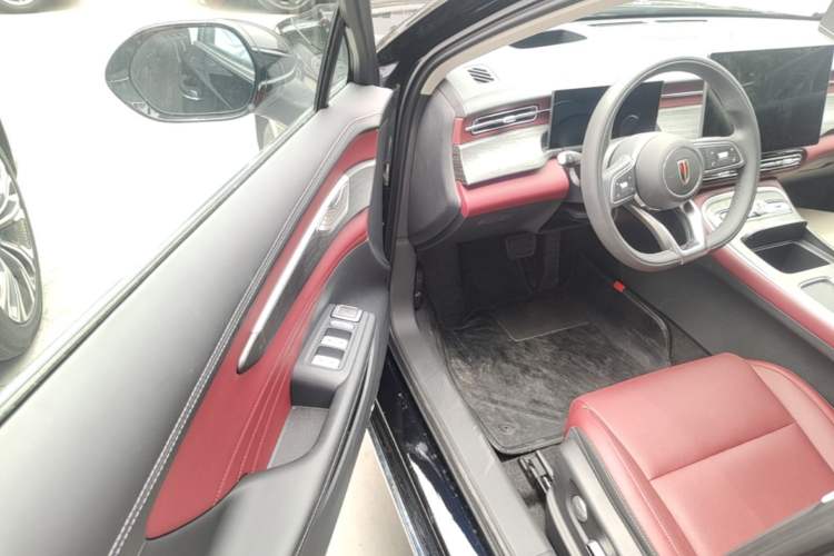 Used Hongqi H5 2026 Model 2.0T Automatic Qi Ling Pro Edition Driver Seat