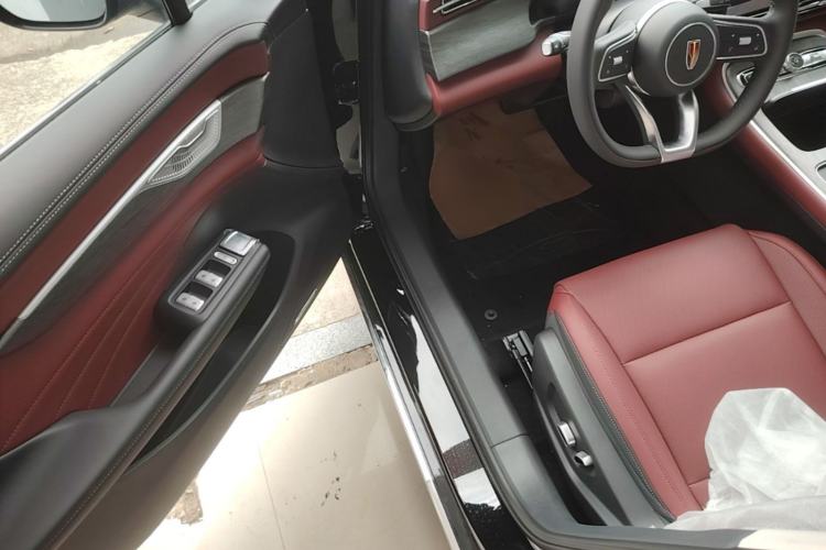 Used Hongqi H5 2026 Model 2.0T Automatic Qi Chang Pro Edition Driver Seat