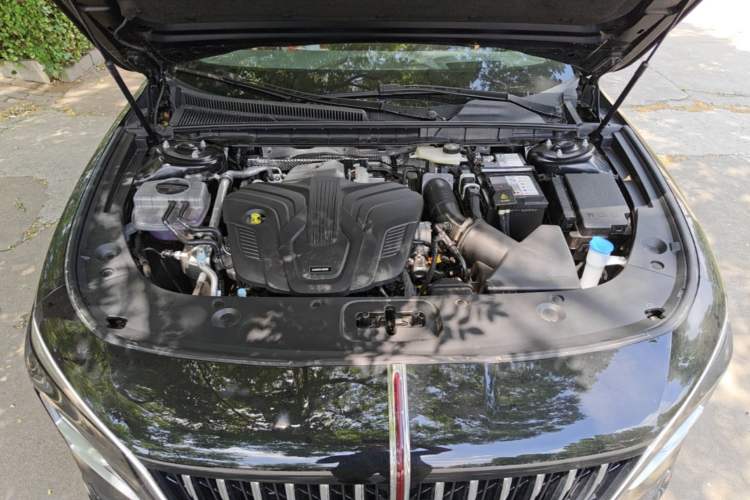 Used Hongqi H5 2026 Model 2.0T Automatic Qi Ling Pro Edition Engine Bay